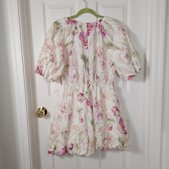 H&M Bubble Hem Floral Dress In Cream/Pink floral Size Small - Picture 7 of 13